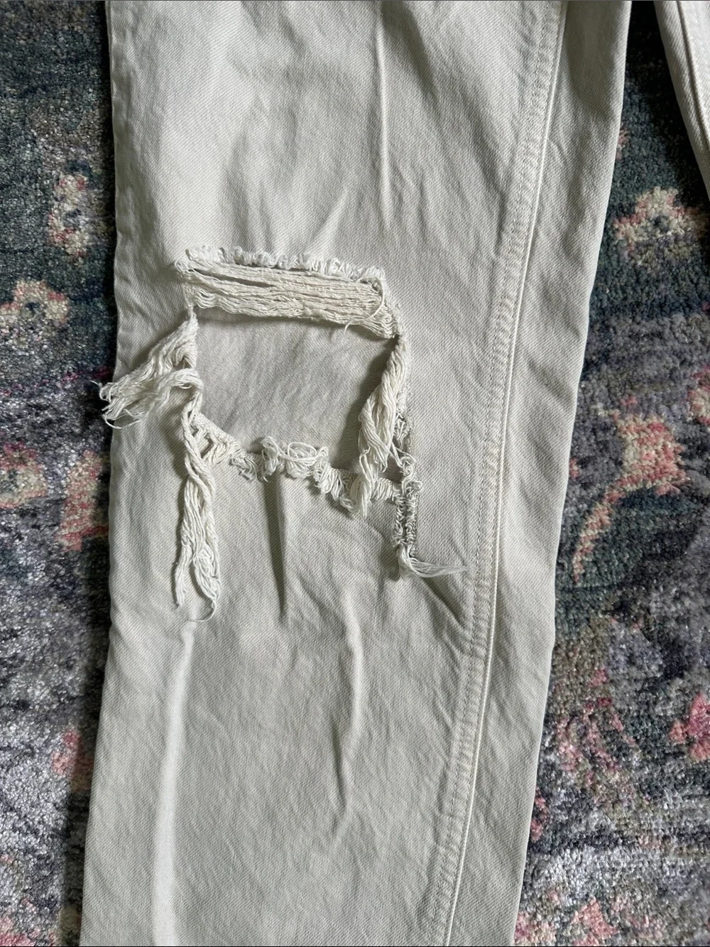 NWOT PacSun 90s Boyfriend Cream Straight-Leg Distressed Jeans Women’s Size 26